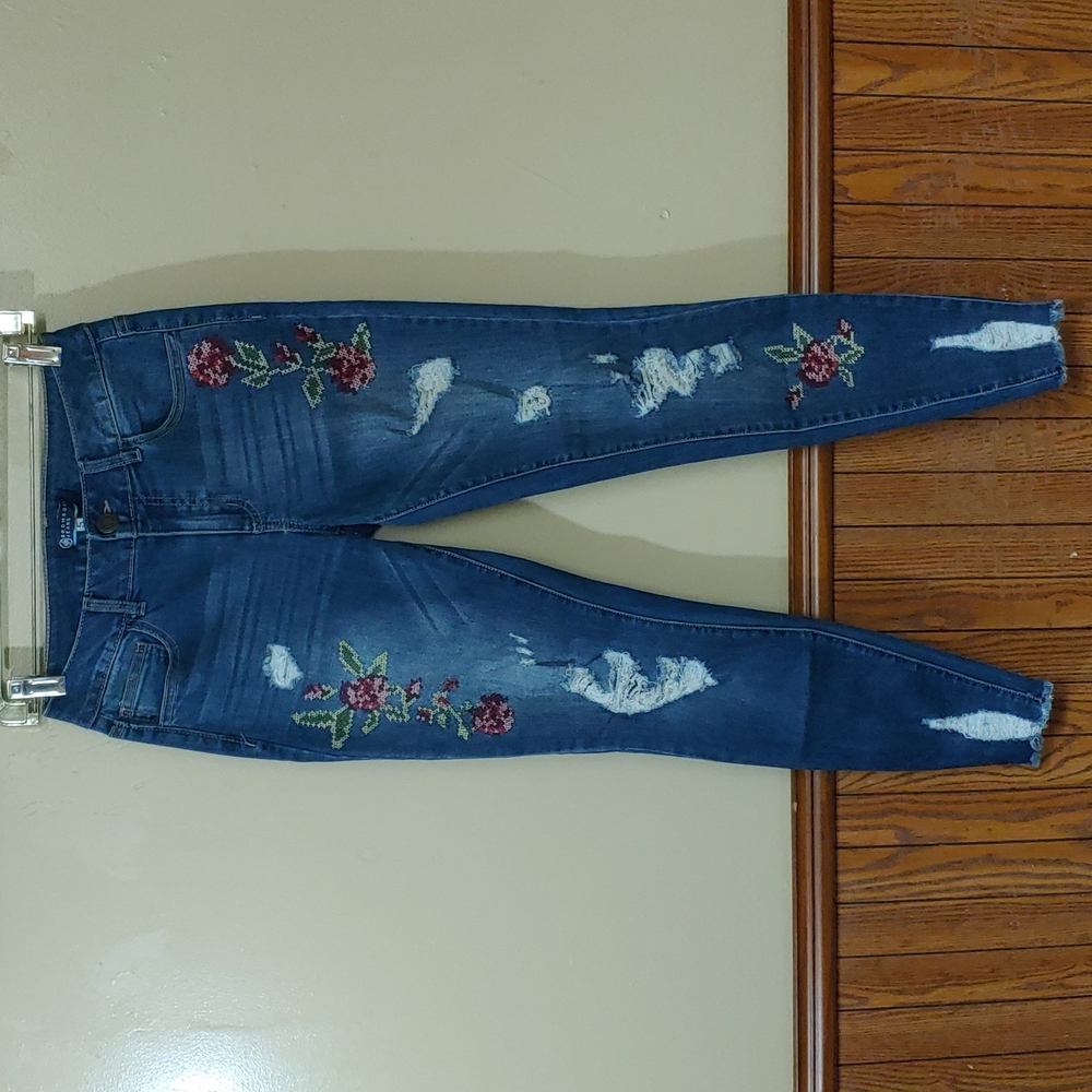 Boom Boom Jeans Vintage Distressed Skinny Jeans Junior's 5
